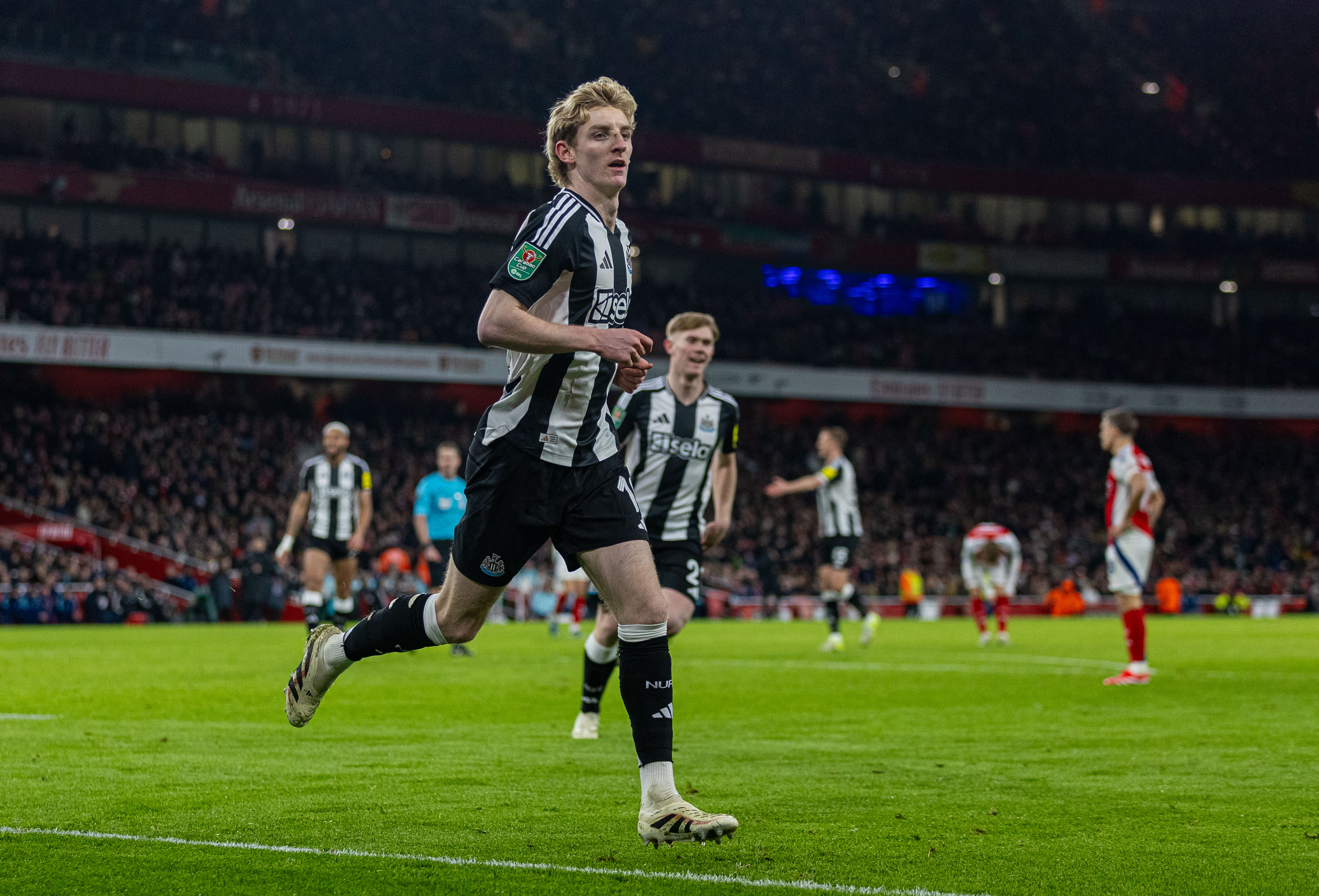 英格兰球队强不强